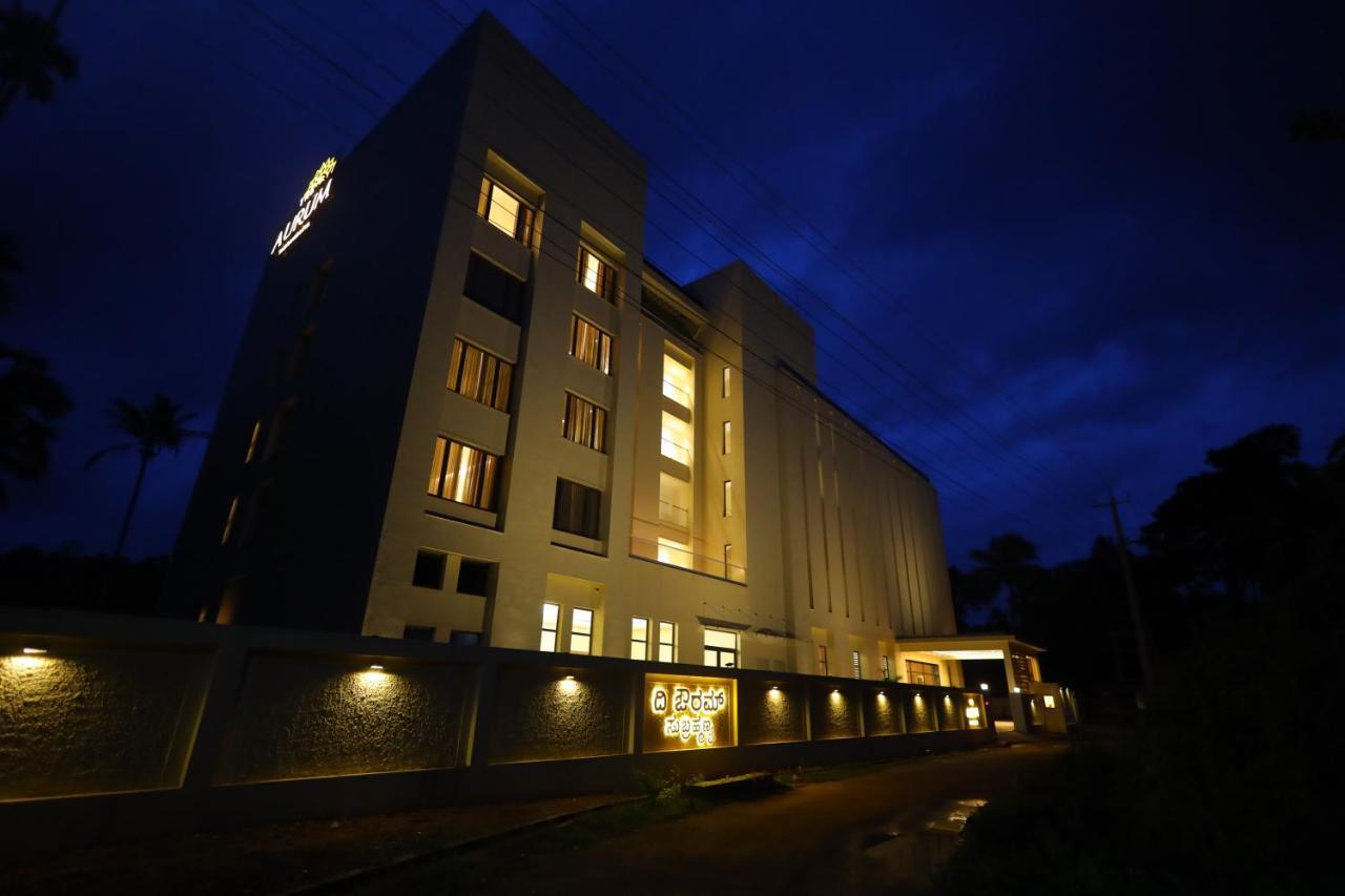 The Aurum Subrahmanya Extérieur photo