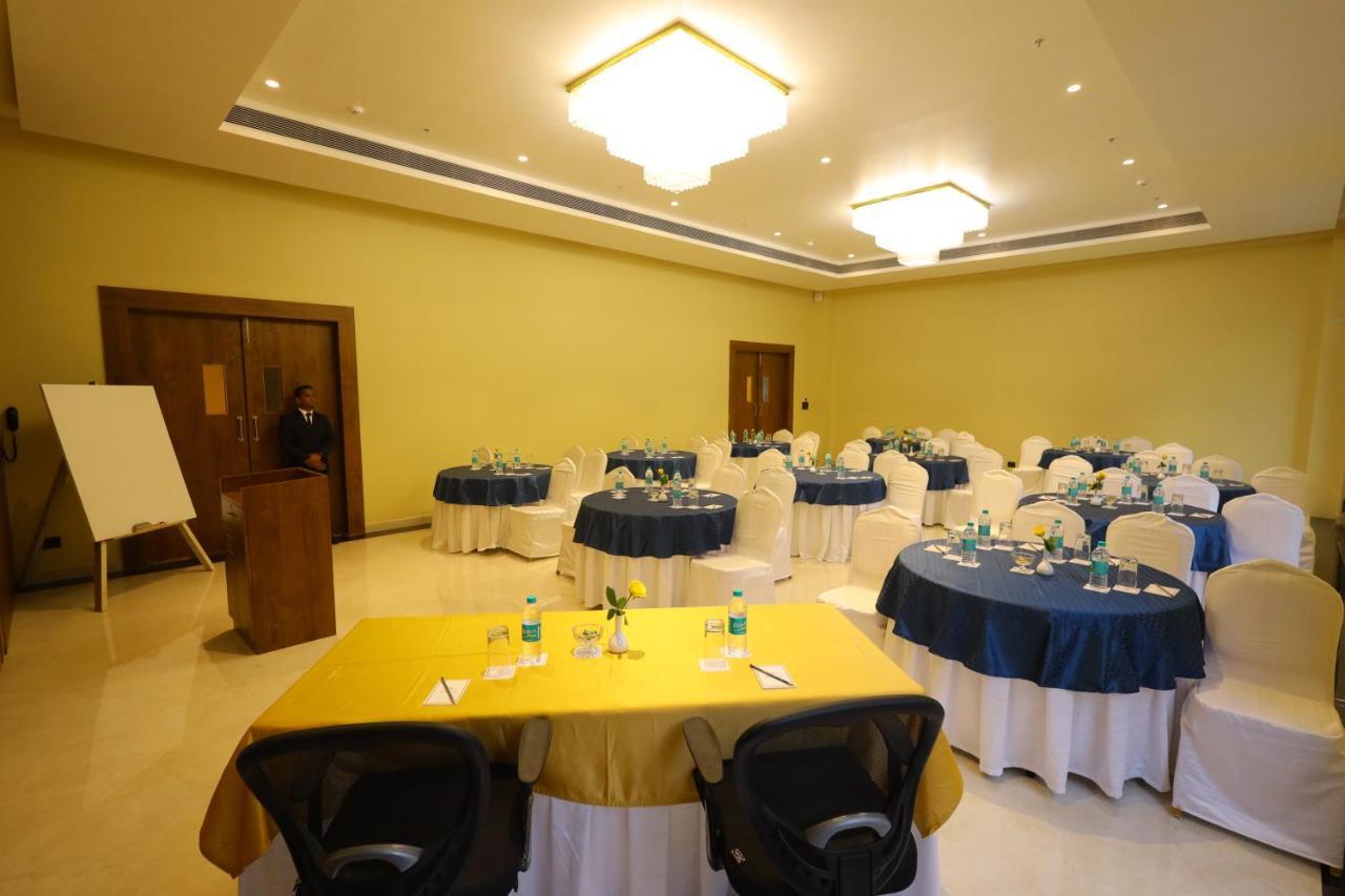 The Aurum Subrahmanya Extérieur photo
