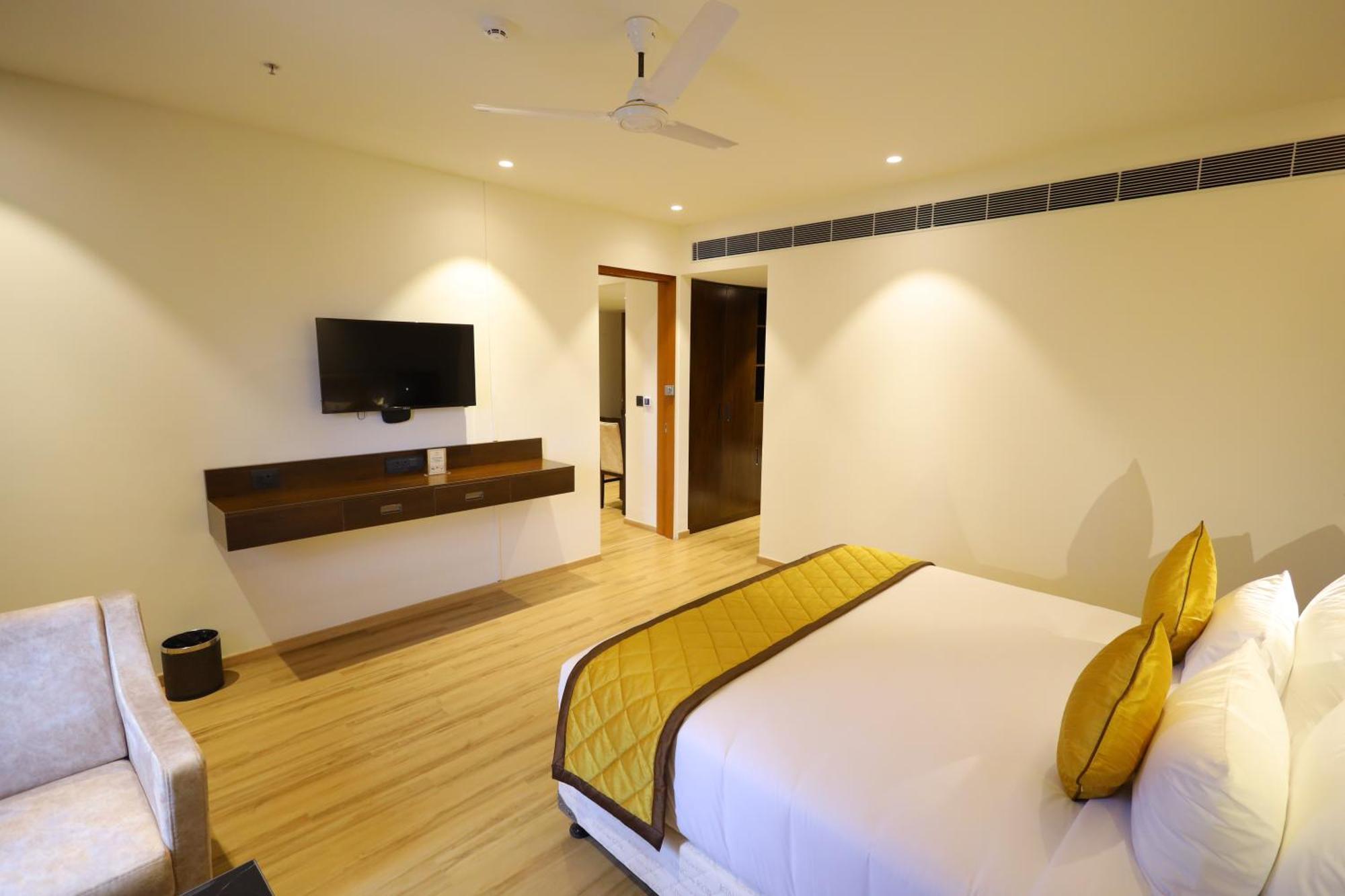 The Aurum Subrahmanya Extérieur photo